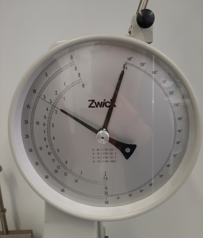 Nuxit material breaking resistance test