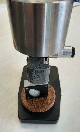 Nuxit material hardness test